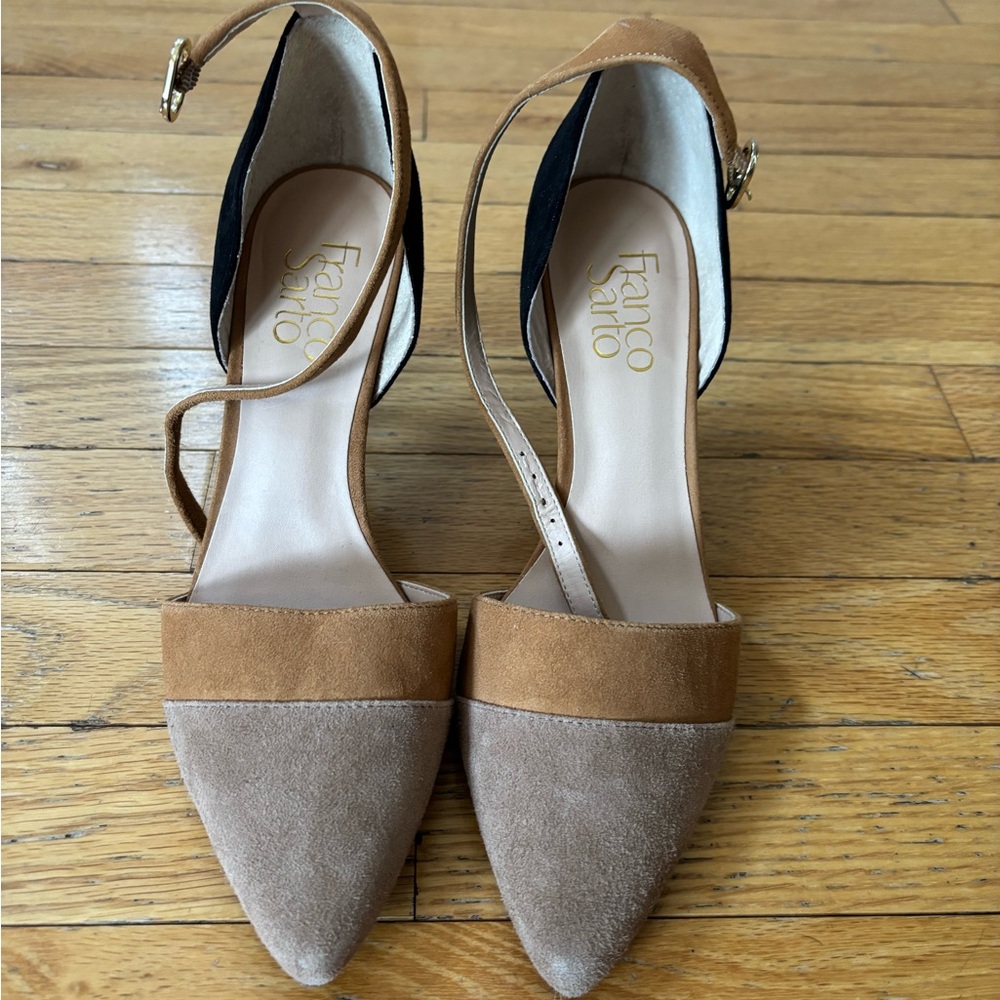 Tan/black heels
